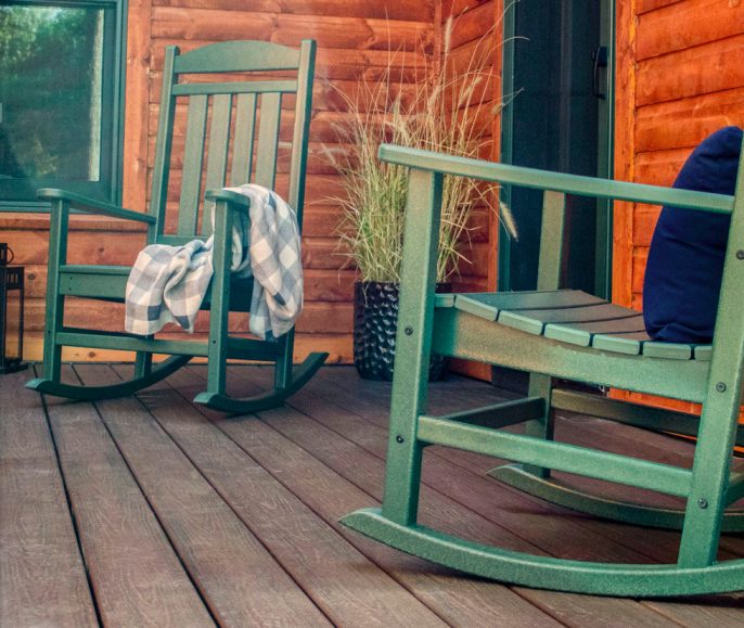 Choosing Outdoor Furniture for Your Cabin