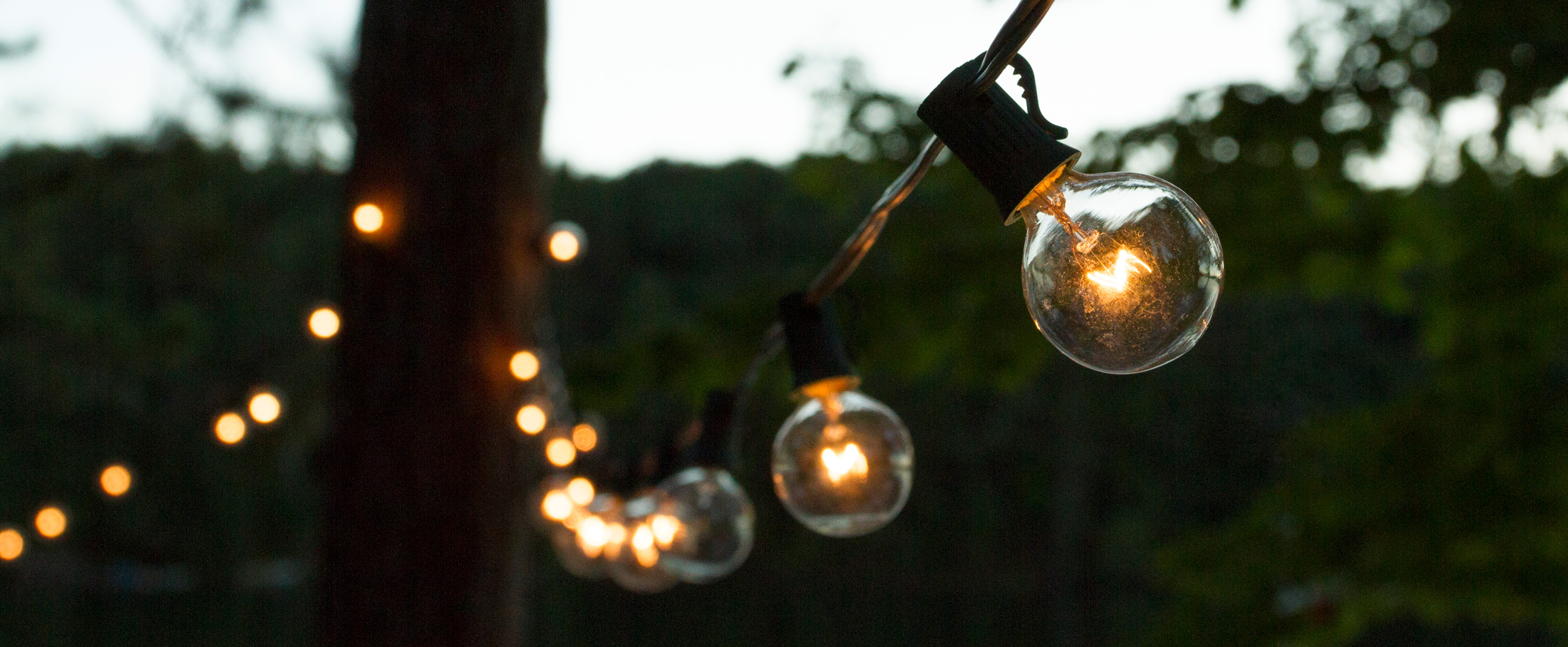 Here We Glow: 20 Outdoor Lighting Ideas & Tips