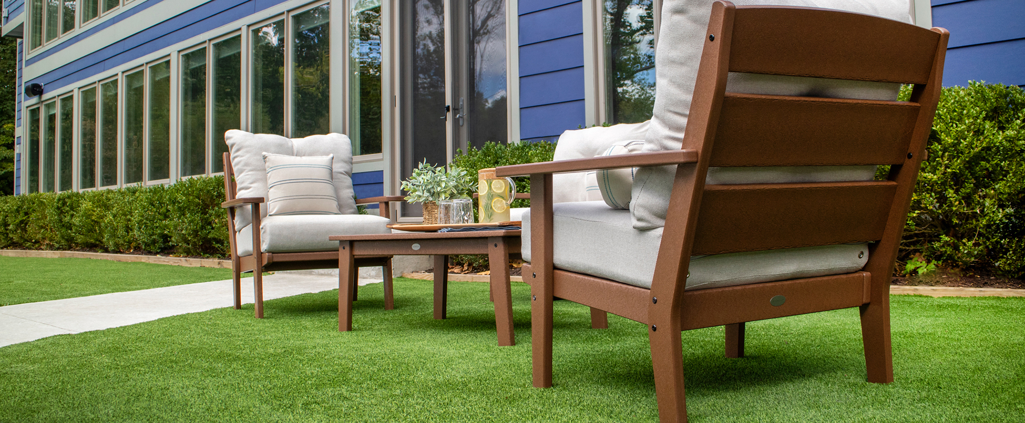 How to Choose Outdoor Furniture for Your Airbnb or Rental Property