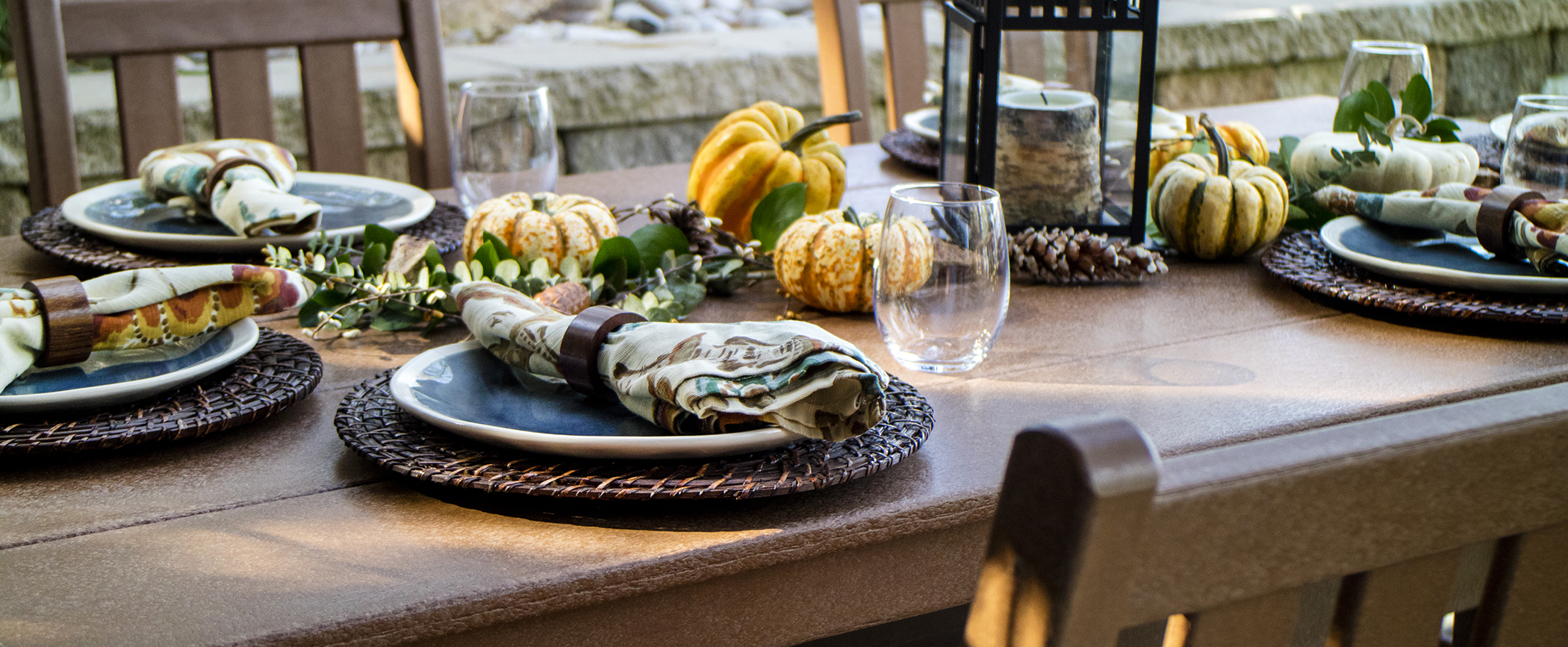 How to Host Friendsgiving in 4 Simple Steps