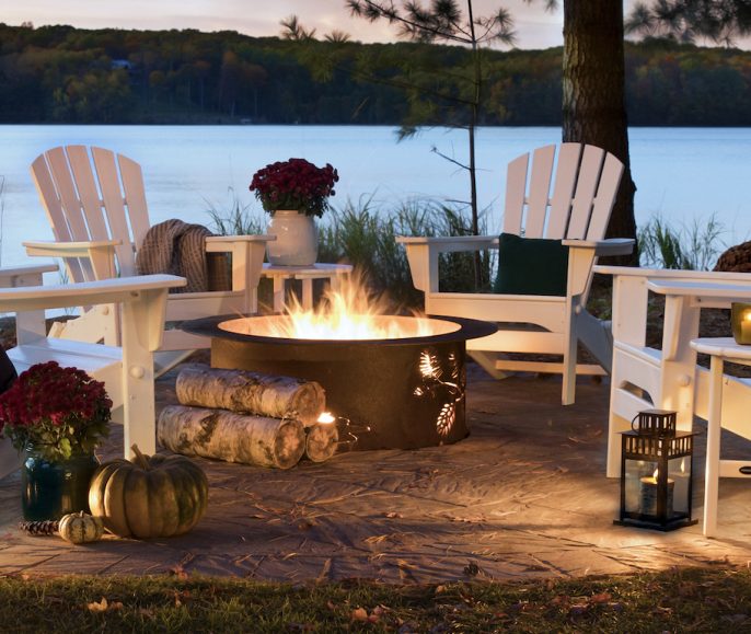 11 Outdoor Fall Decor Ideas to Spice Up Your Home