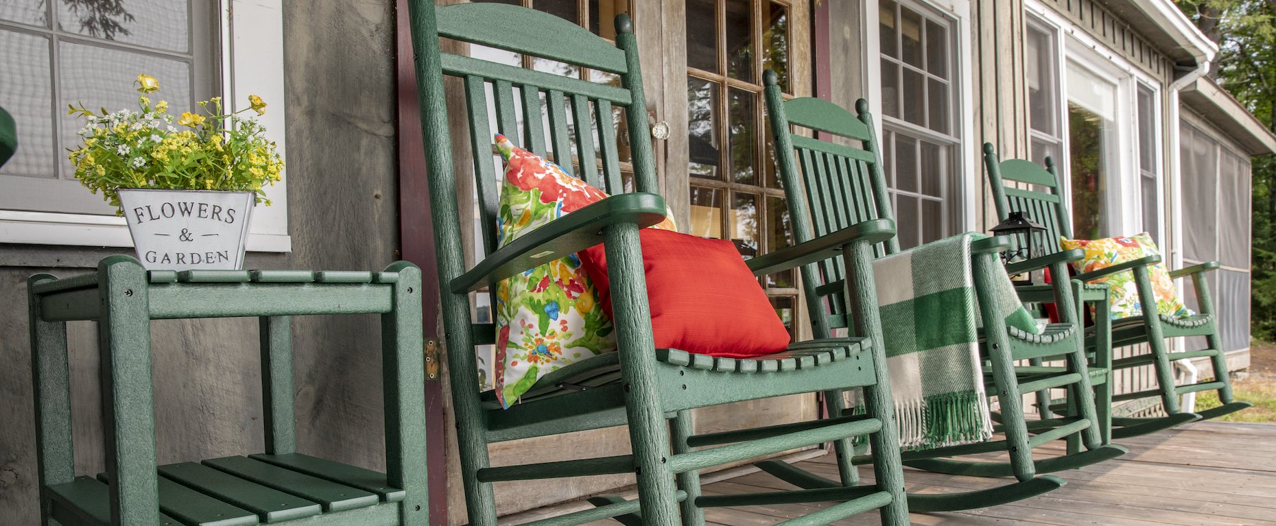 The Complete Guide to Buying an Outdoor Rocking Chair